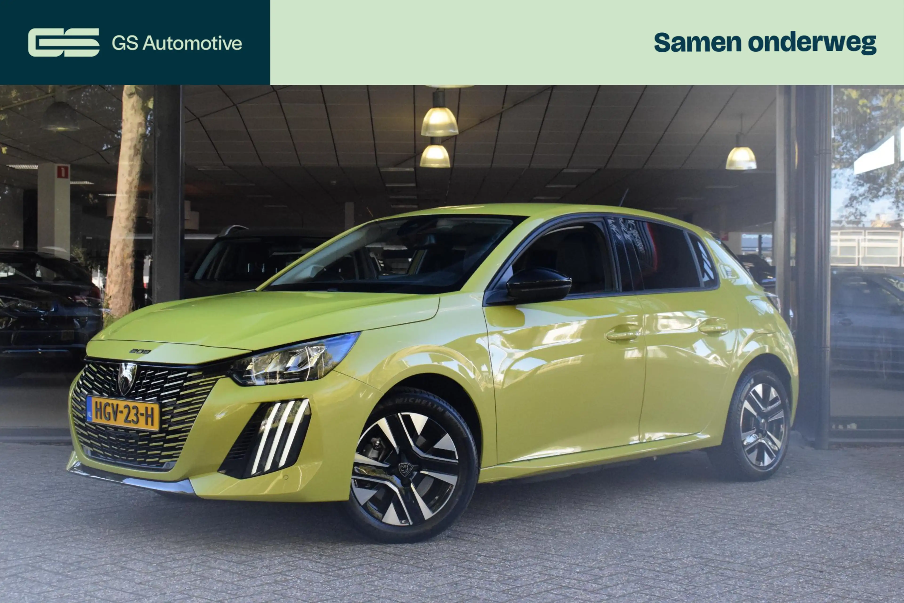 Peugeot e-208 EV Style 50 kWh CARPLAY|PDC|STOELVERWARMING|