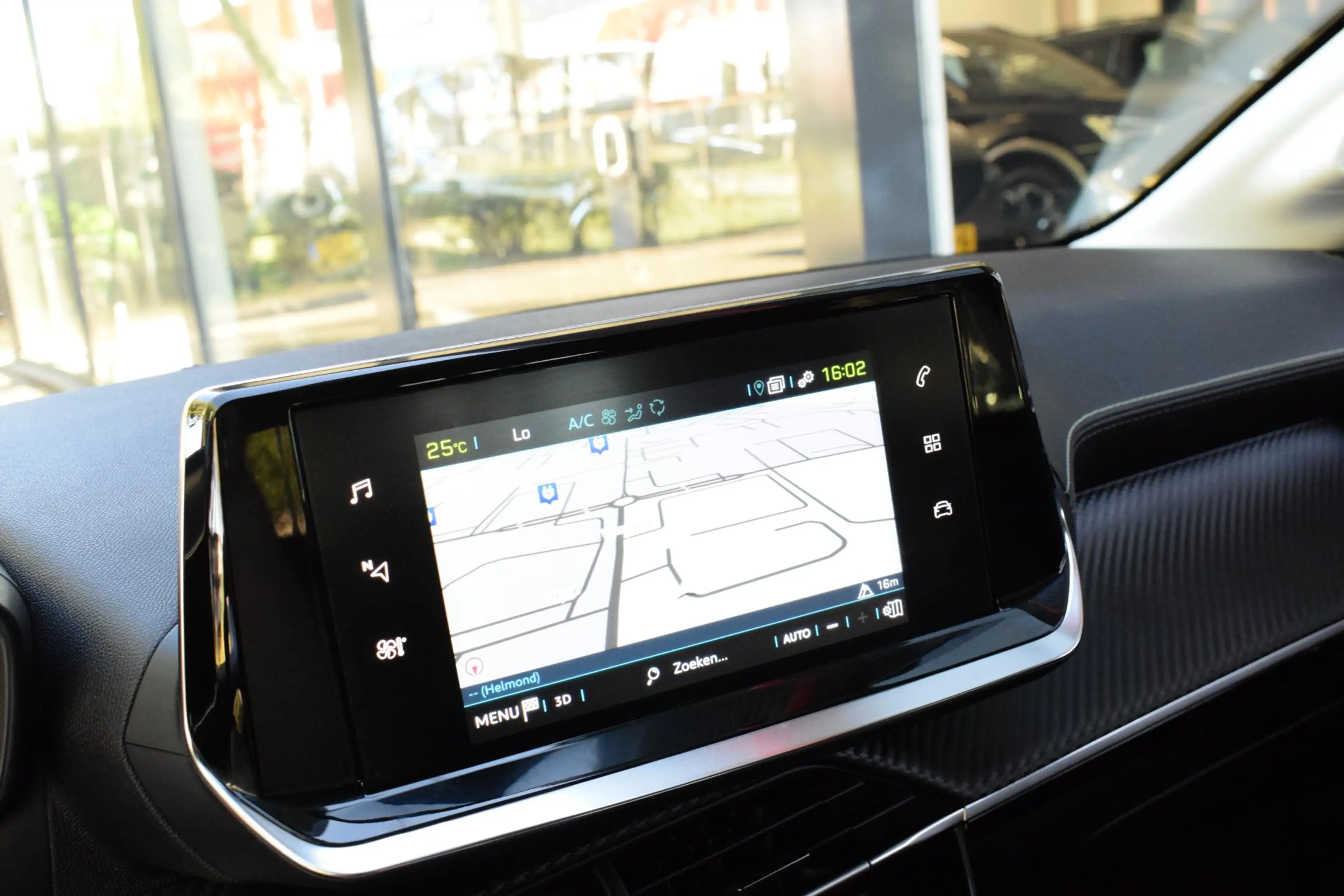 Peugeot e-208 EV Style 50 kWh CARPLAY|PDC|STOELVERWARMING| — photo 9