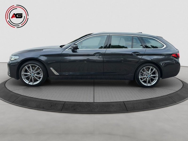 BMW 520 d xDrive Luxury LC.PRO LASER ACC STANDH PANO — photo 3