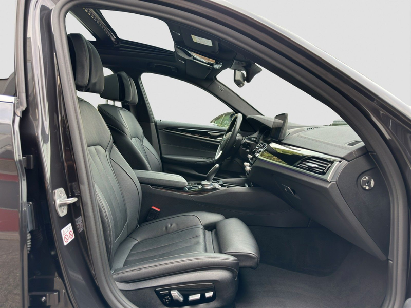 BMW 520 d xDrive Luxury LC.PRO LASER ACC STANDH PANO — photo 10