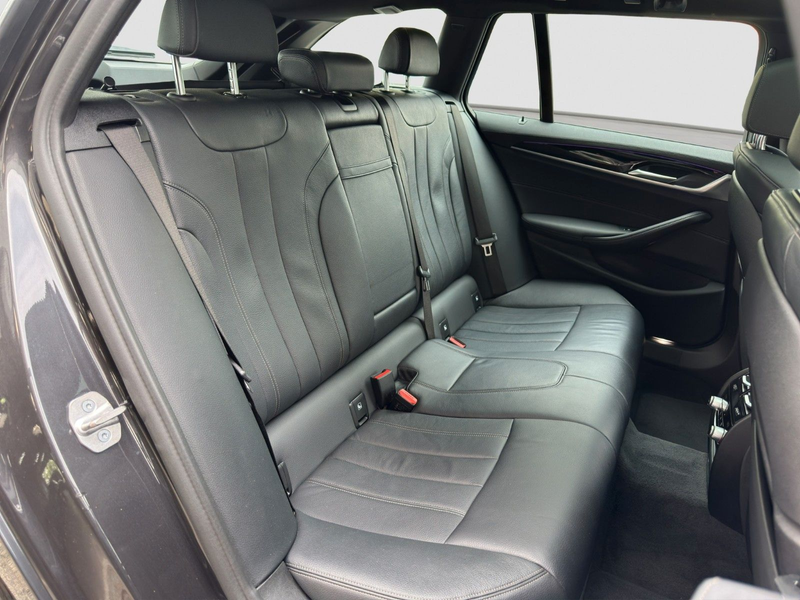 BMW 520 d xDrive Luxury LC.PRO LASER ACC STANDH PANO — photo 11