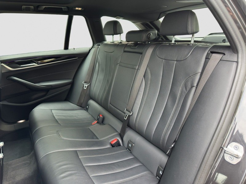 BMW 520 d xDrive Luxury LC.PRO LASER ACC STANDH PANO — photo 13