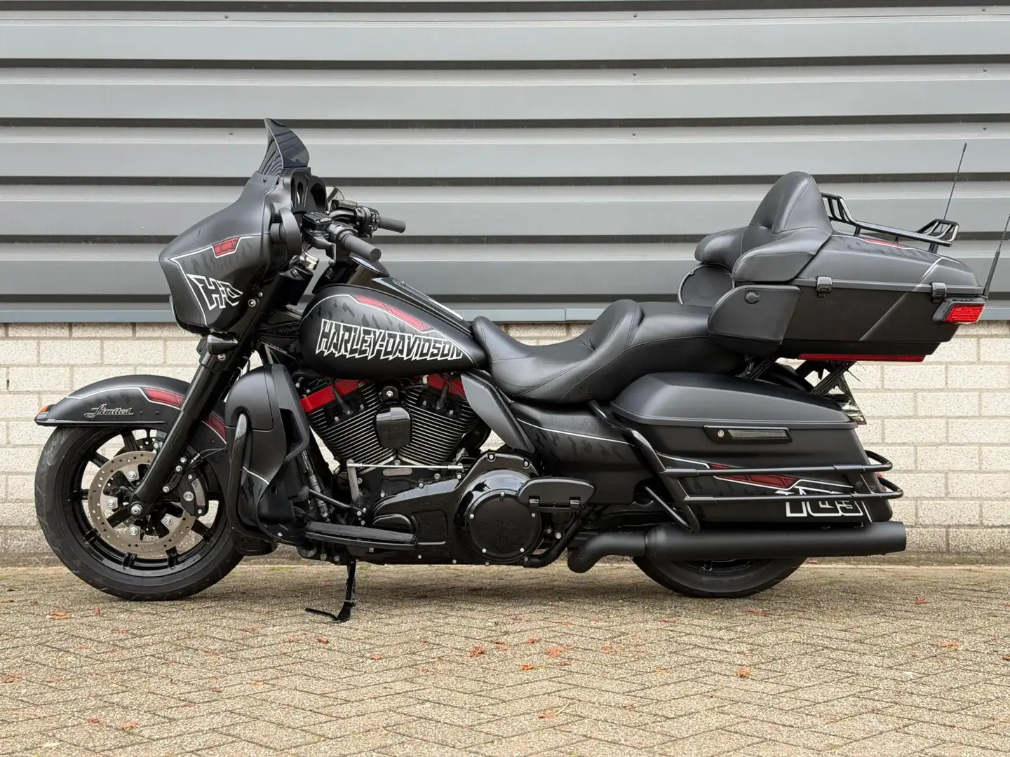 Harley-Davidson Tour Glide 103 FLHTKL Electra Ultra Limited Low Custom - 2