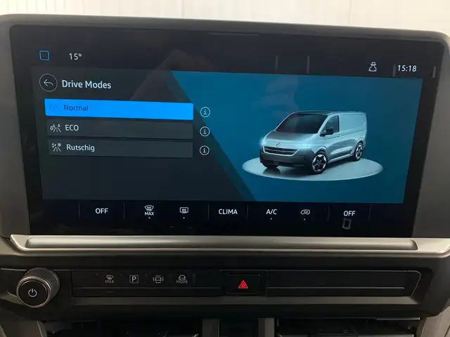 Volkswagen Transporter view 8