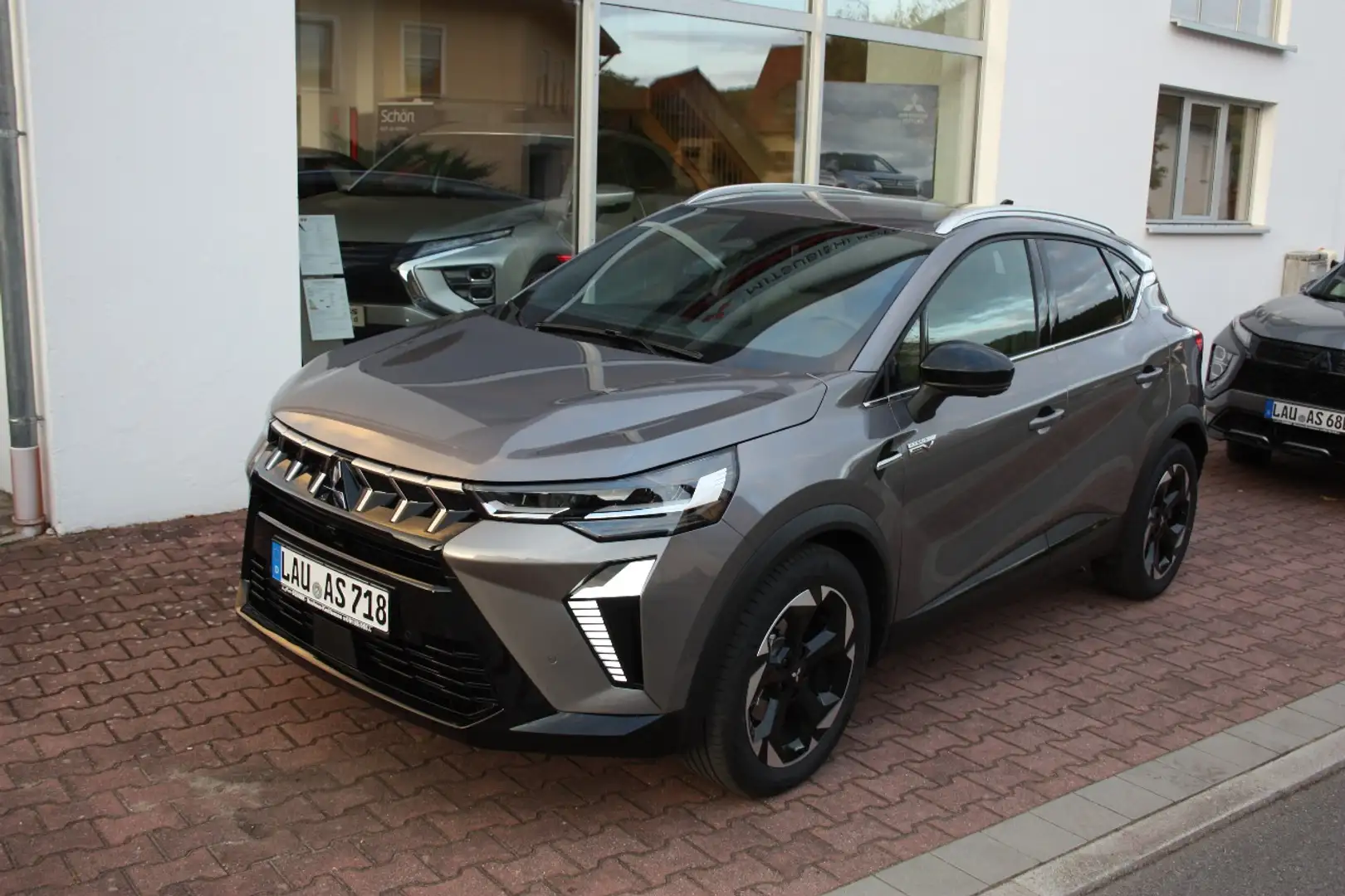 Mitsubishi ASX EDITION 1.8 Hybrid, LED, 360°, Google Grau - 1