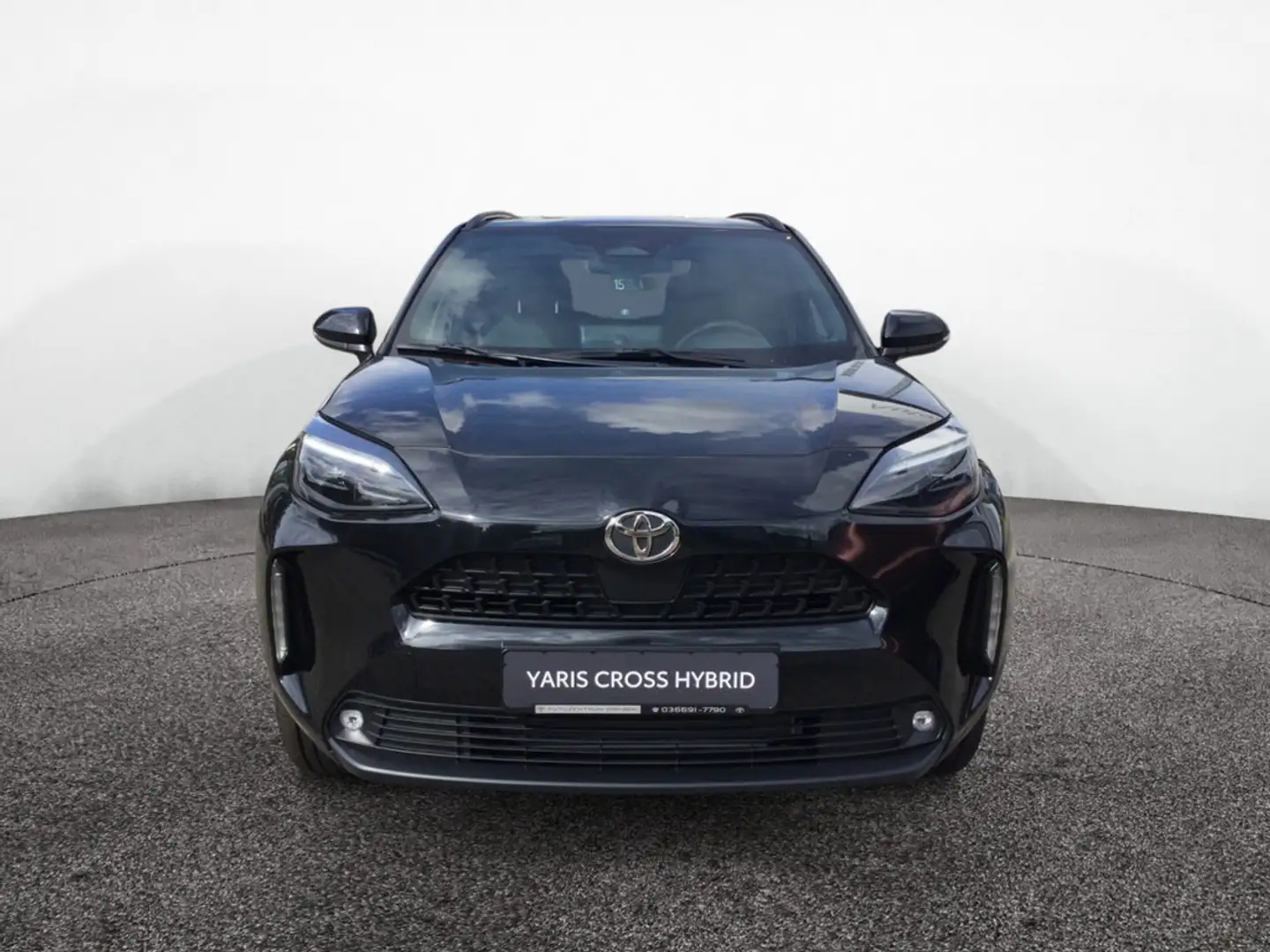 Toyota Yaris Cross 1.5 Hybrid FWD Teamplayer ACC LED Zwart - 2