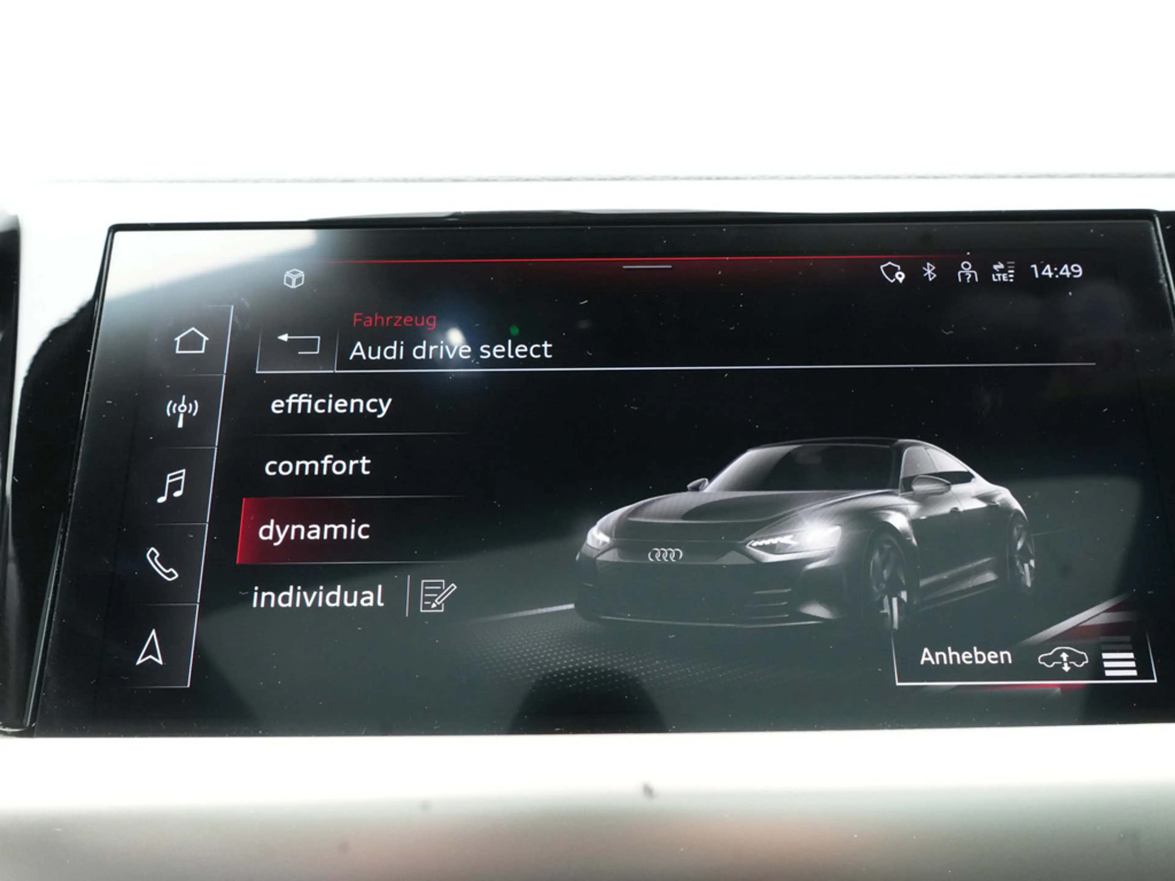 Audi RS e-tron GT 93KWH LASER PANO LUFT B&O KAM 36 — photo 8