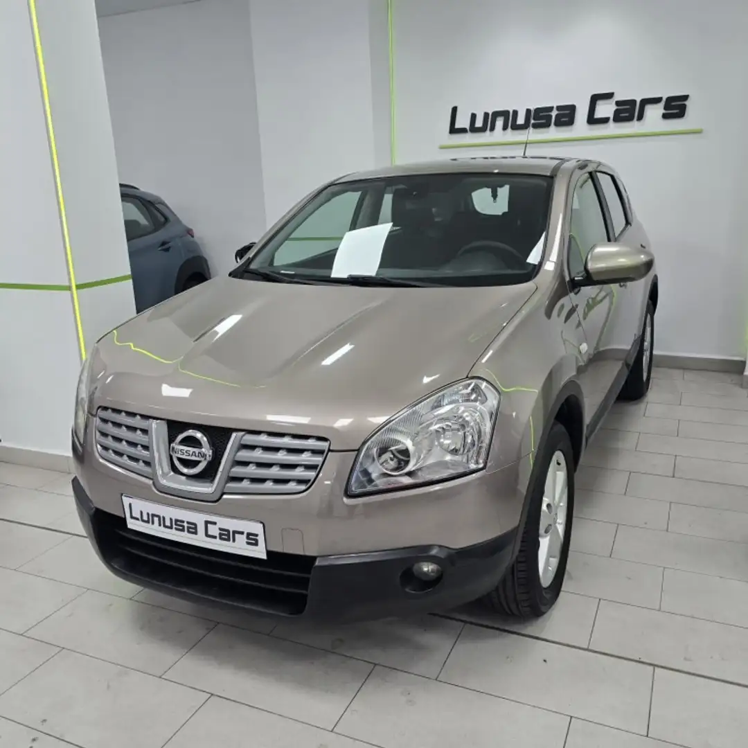 Nissan Qashqai Q+2 1.5dCi Business 4x2 - 1