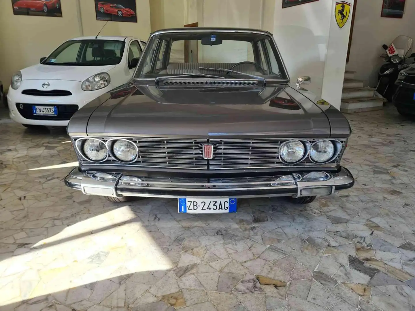 Fiat 130 2800 BERLINA Grau - 2