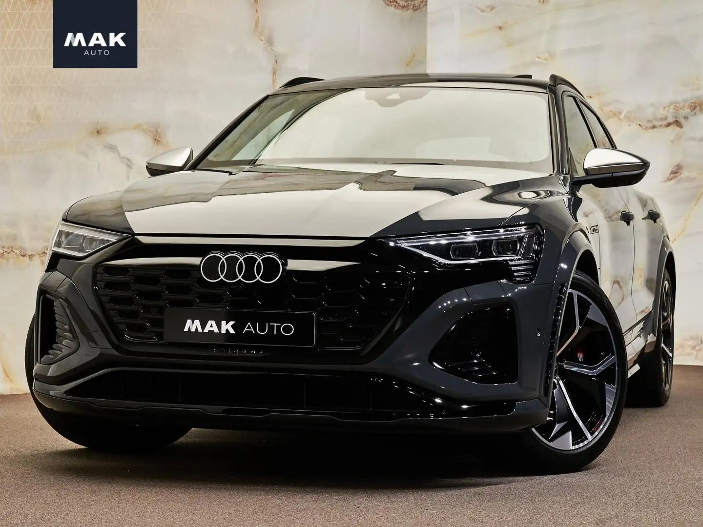 Audi SQ8 e-tron Quattro, NL-auto, 1e eig., pano, 21", luchtv., S S Grau - 1