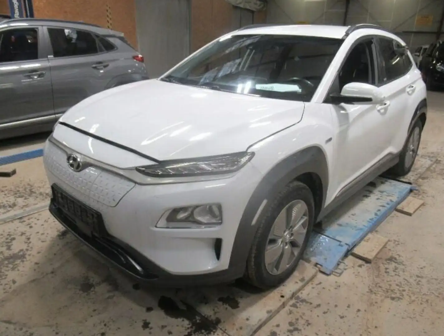 Hyundai KONA Advantage Elektro 2WD Navi Led Kamera Beyaz - 1