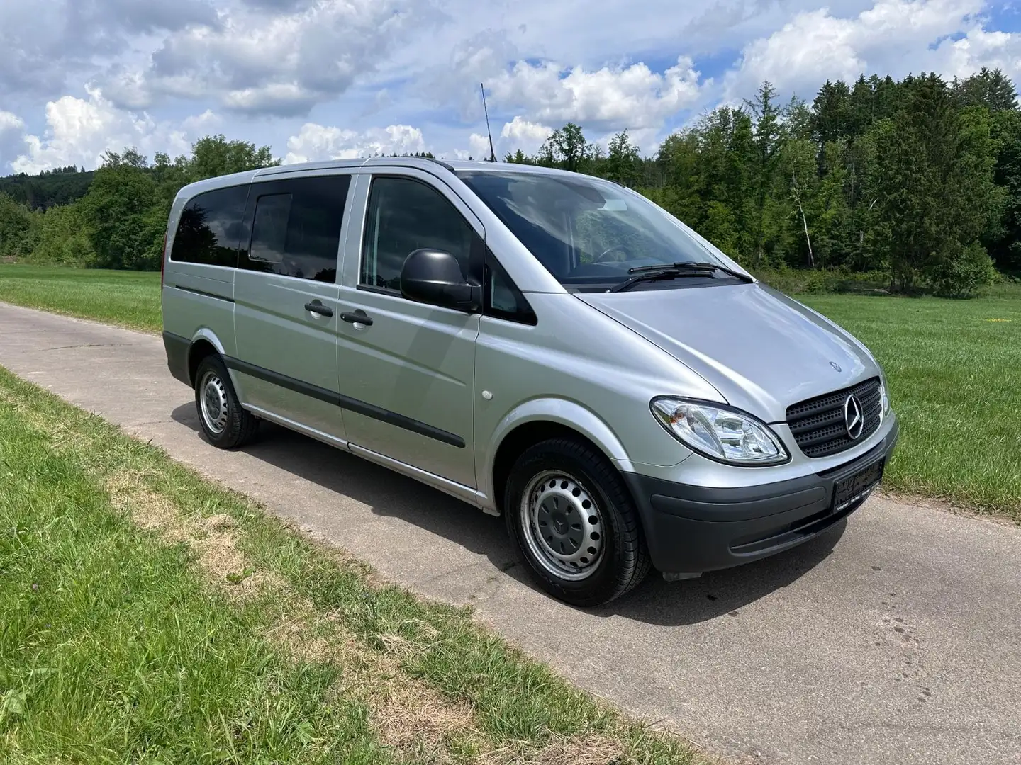 Mercedes-Benz Vito Kombi 111 CDI lang Zilver - 2