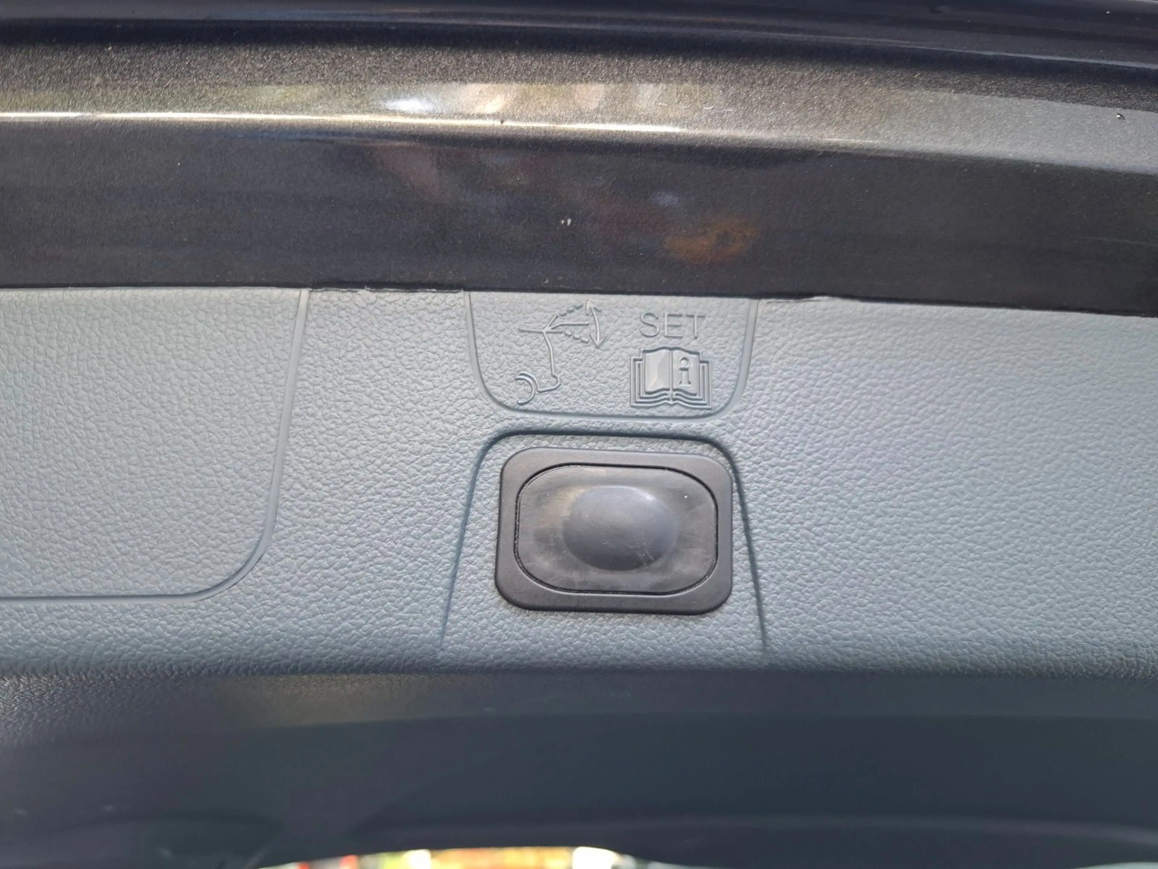 Ford C-Max C-MAX Sync Editt. 2. Hd. Cam. Navi SHZ etc — photo 9