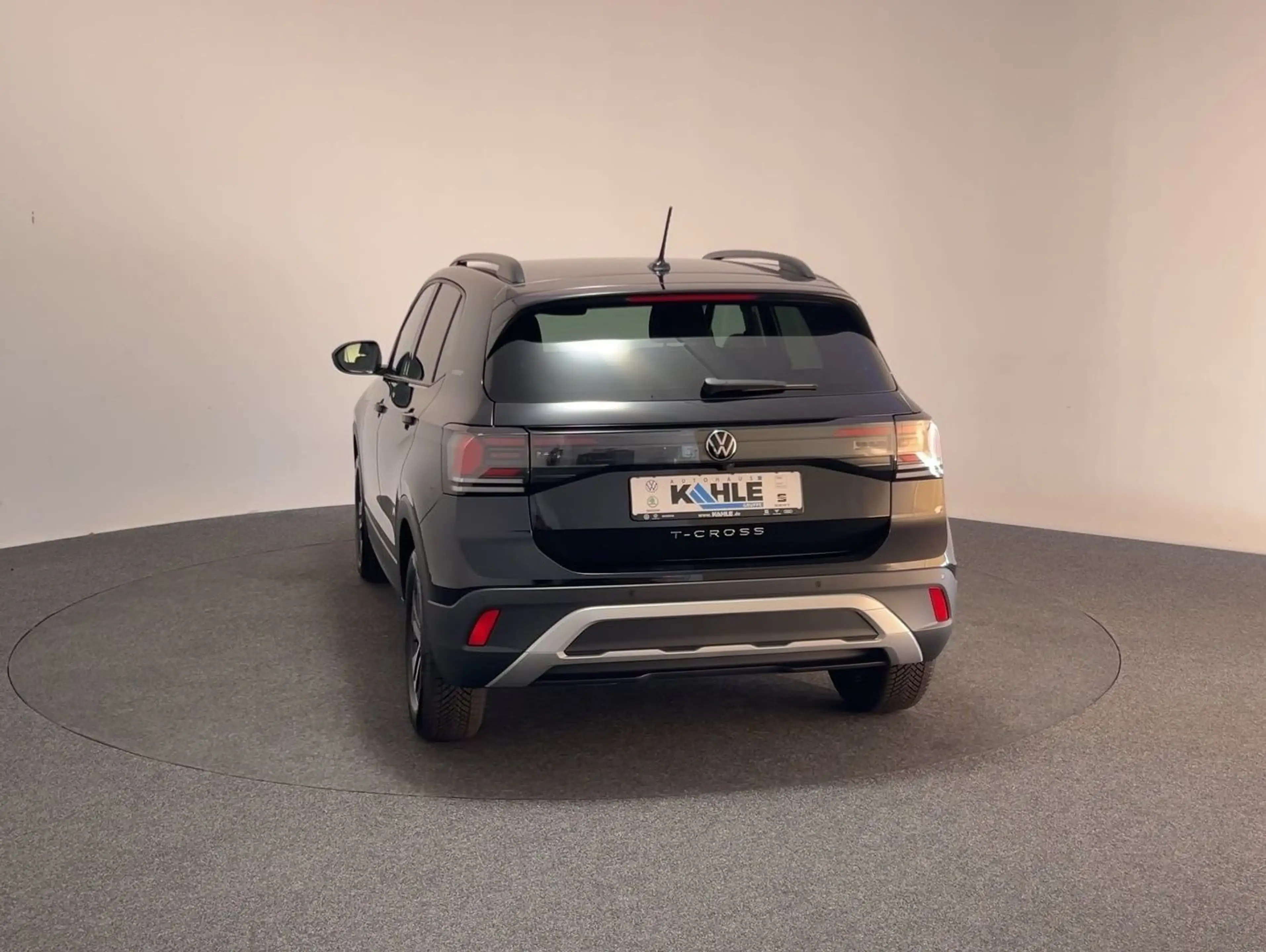 Volkswagen T-Cross ENERGY 1.0 TSI CarPlay Black ACC AHK LED — photo 6