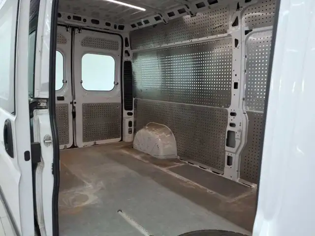 Fiat Ducato view 9