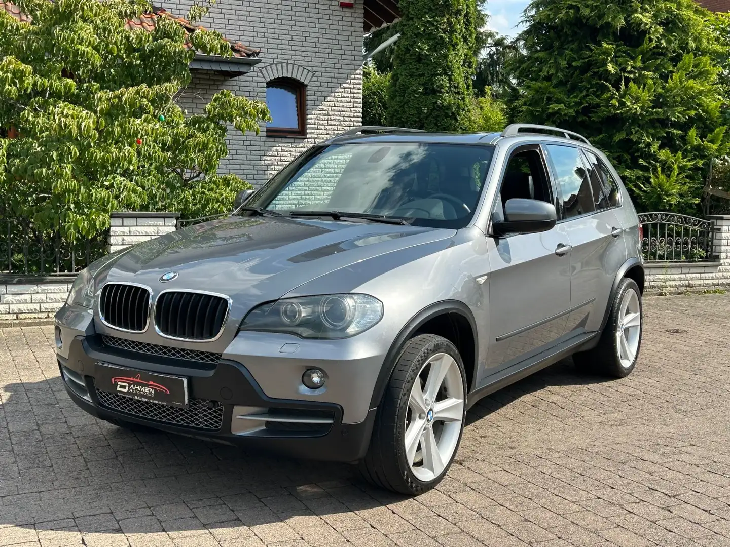 BMW X5 3.0 D*PANO*AUTO*AHK*SHZ*KLIMA*ALLRAD*GEPFLEGT Grau - 2