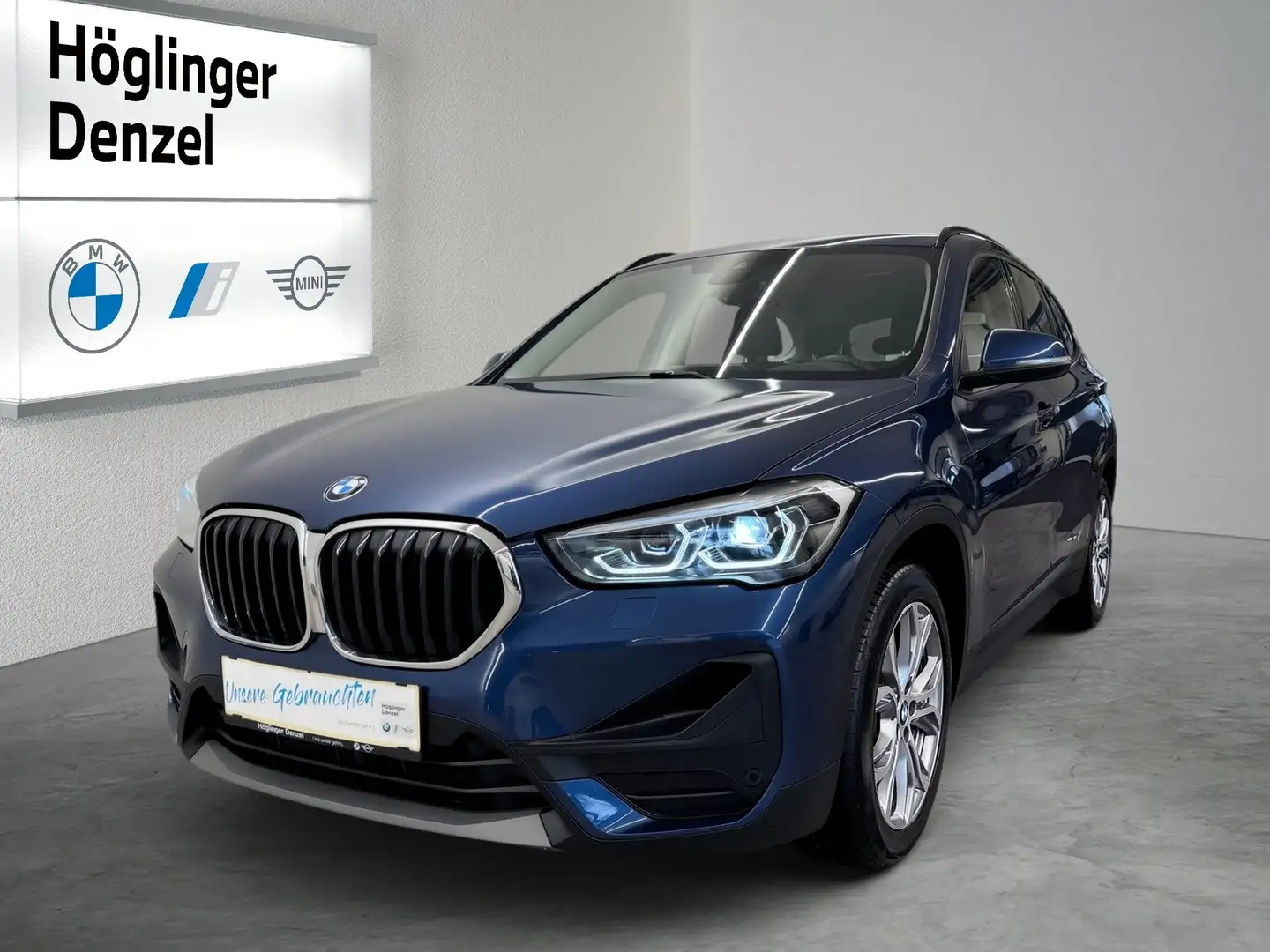 BMW X1 xDrive18d Blau - 1