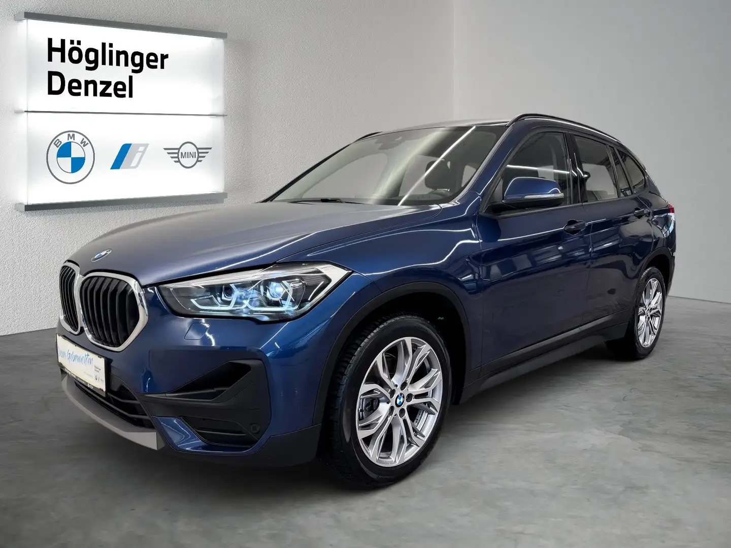 BMW X1 xDrive18d Blau - 2