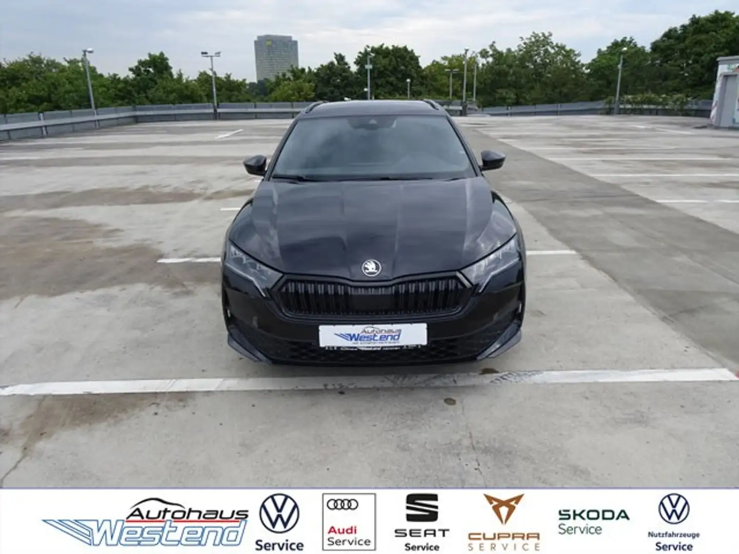 Skoda Octavia Combi Sportline 1.5l TSI mHEV 110kW DSG AHK LED Na Schwarz - 1
