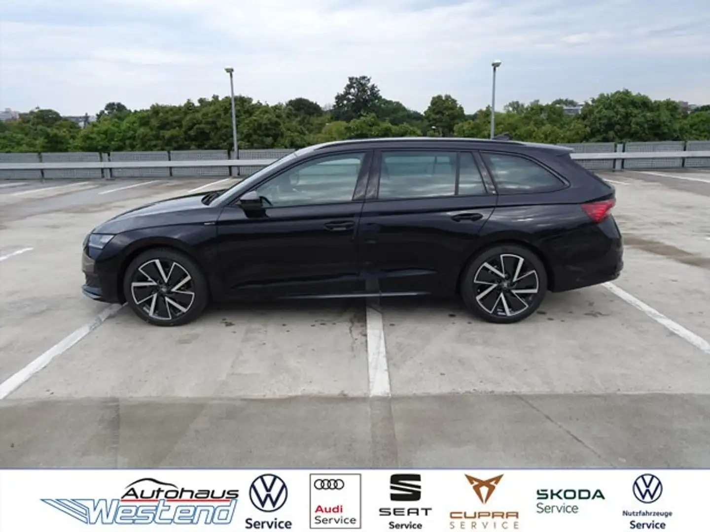 Skoda Octavia Combi Sportline 1.5l TSI mHEV 110kW DSG AHK LED Na Schwarz - 2
