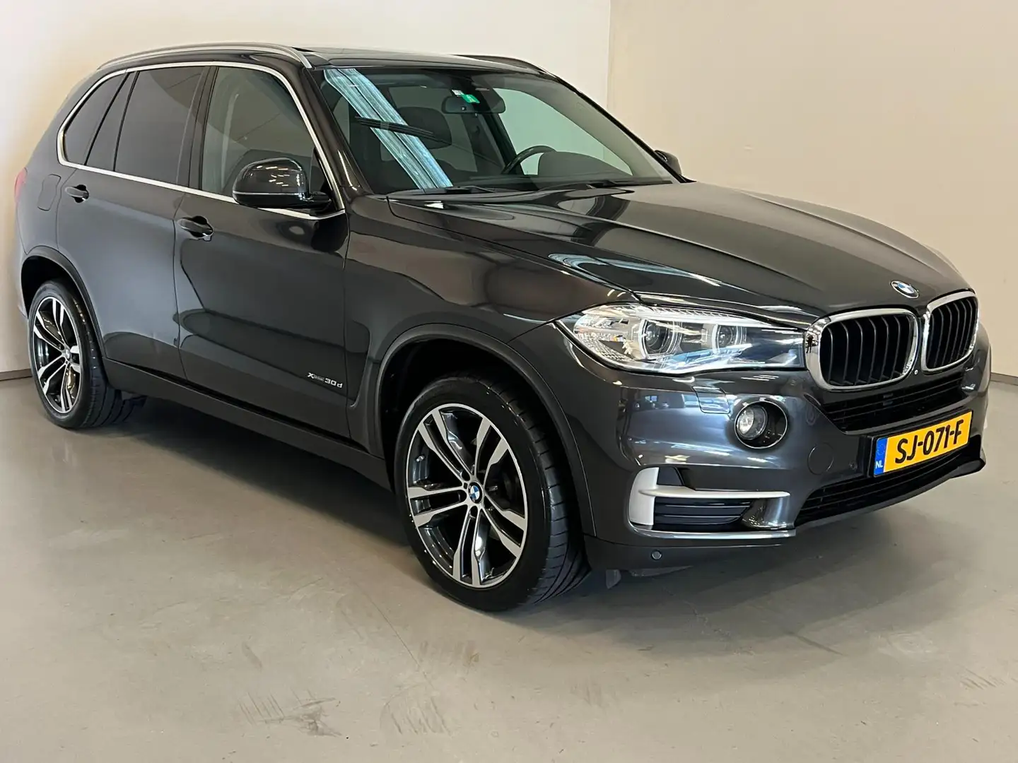 BMW X5 XDrive30d High Exe / 7-pers / Pano / Harman / Memo Grau - 2