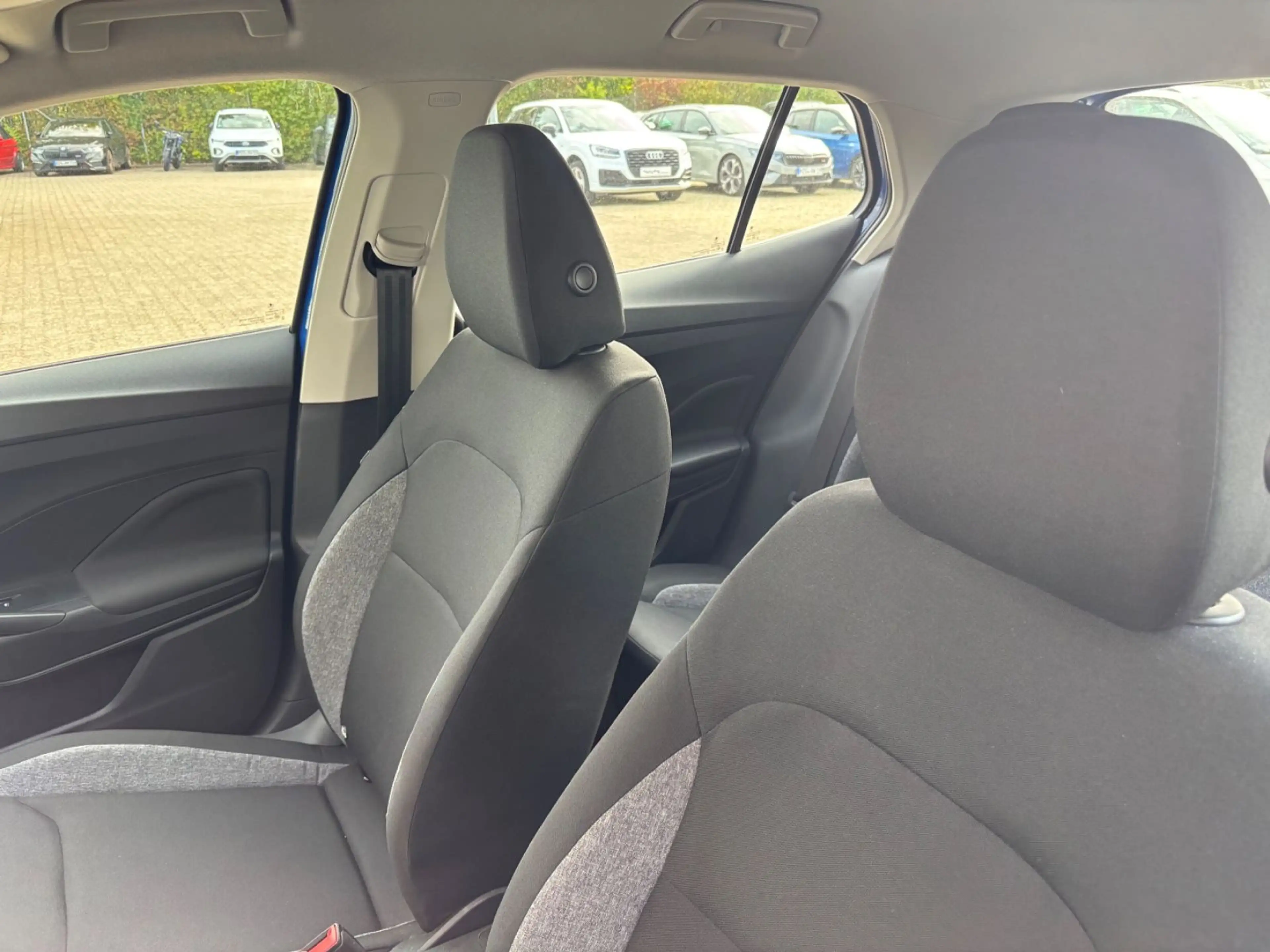 Skoda Fabia Active 1.0 TSI — photo 8