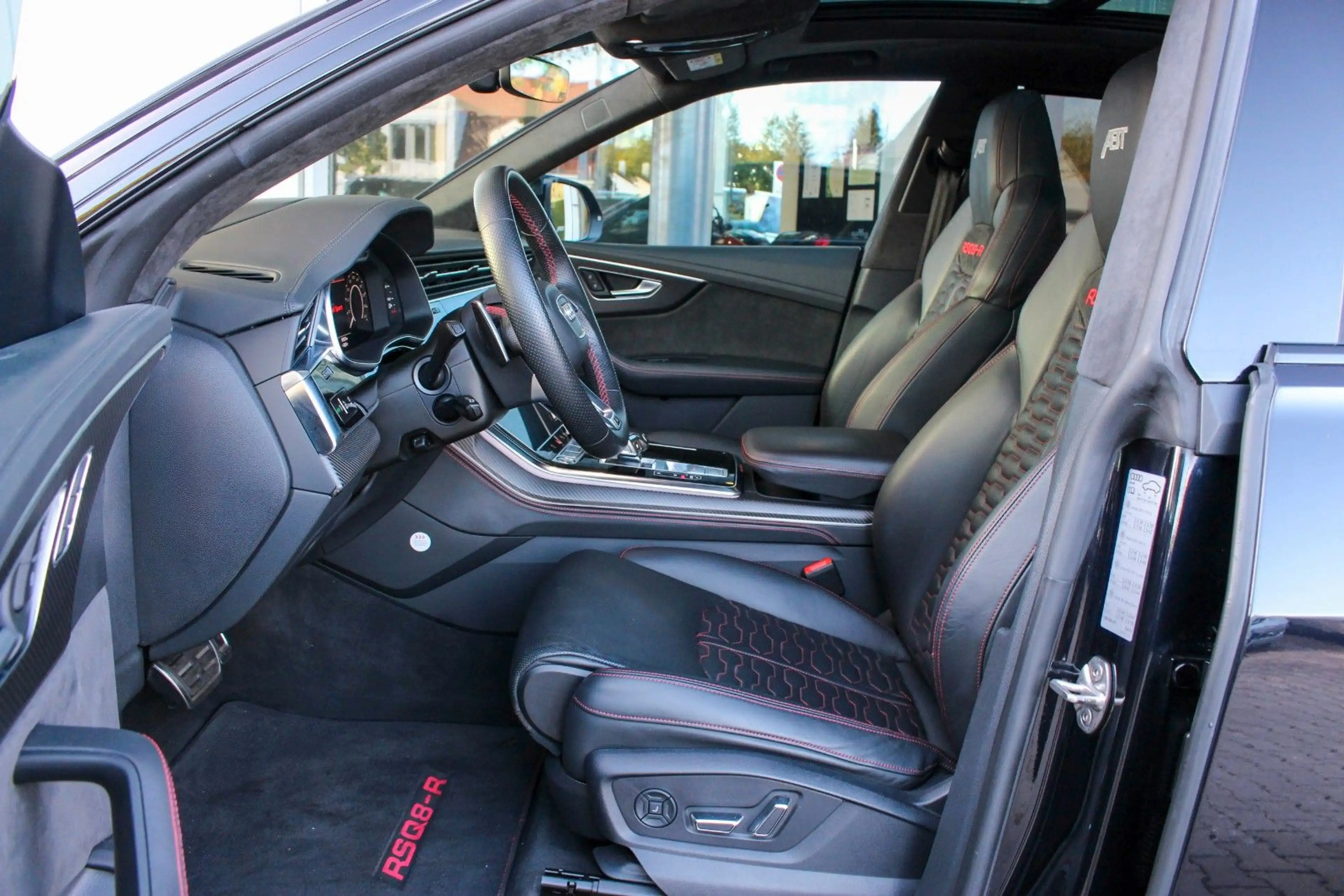 Audi RS Q8 -R ABT / 1 OF 125 / MASSAGE / PANO / KERAMIK — photo 10