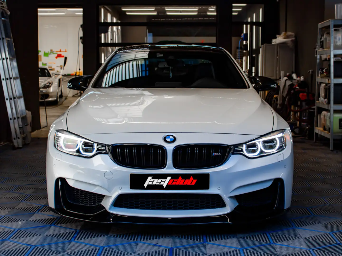 BMW M4 Coupé F82 DKG 7 Harman, carbon, xenon Full options Weiß - 2