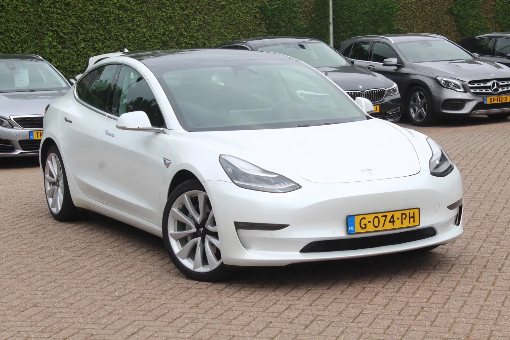 Tesla Model 3 Long Range AWD 75 kWh / Autopilot / Panoramadak / Wit - 1