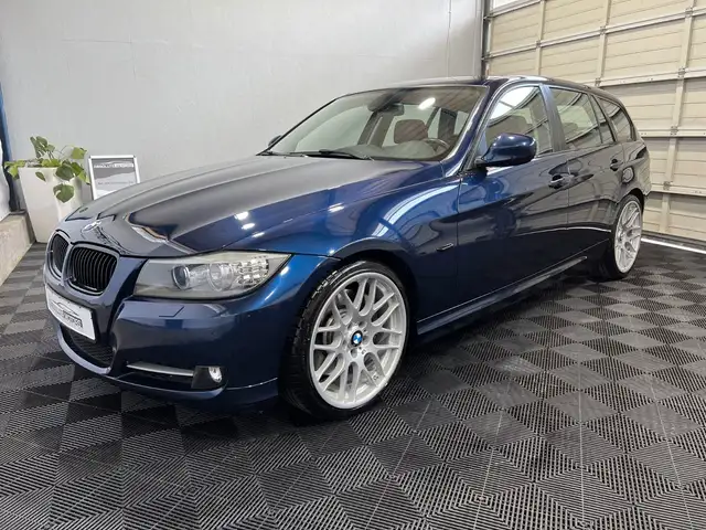 BMW 335 i Touring LCI *M-FW *19" *Navi Prof *HK