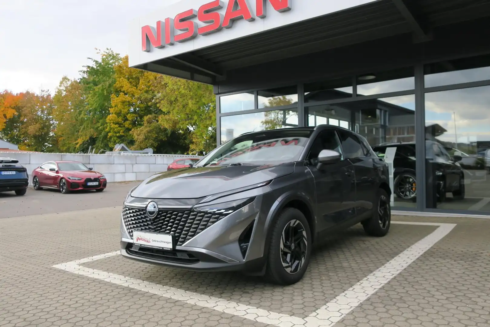 Nissan Qashqai N-CONNECTA 1.3 DIG-T MHEV Xtronic FACELIFT Grau - 2