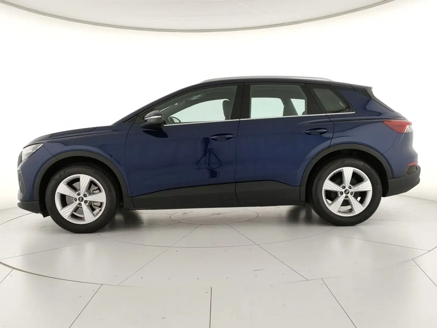 Audi Q4 e-tron 40 business Blu/Azzurro - 2