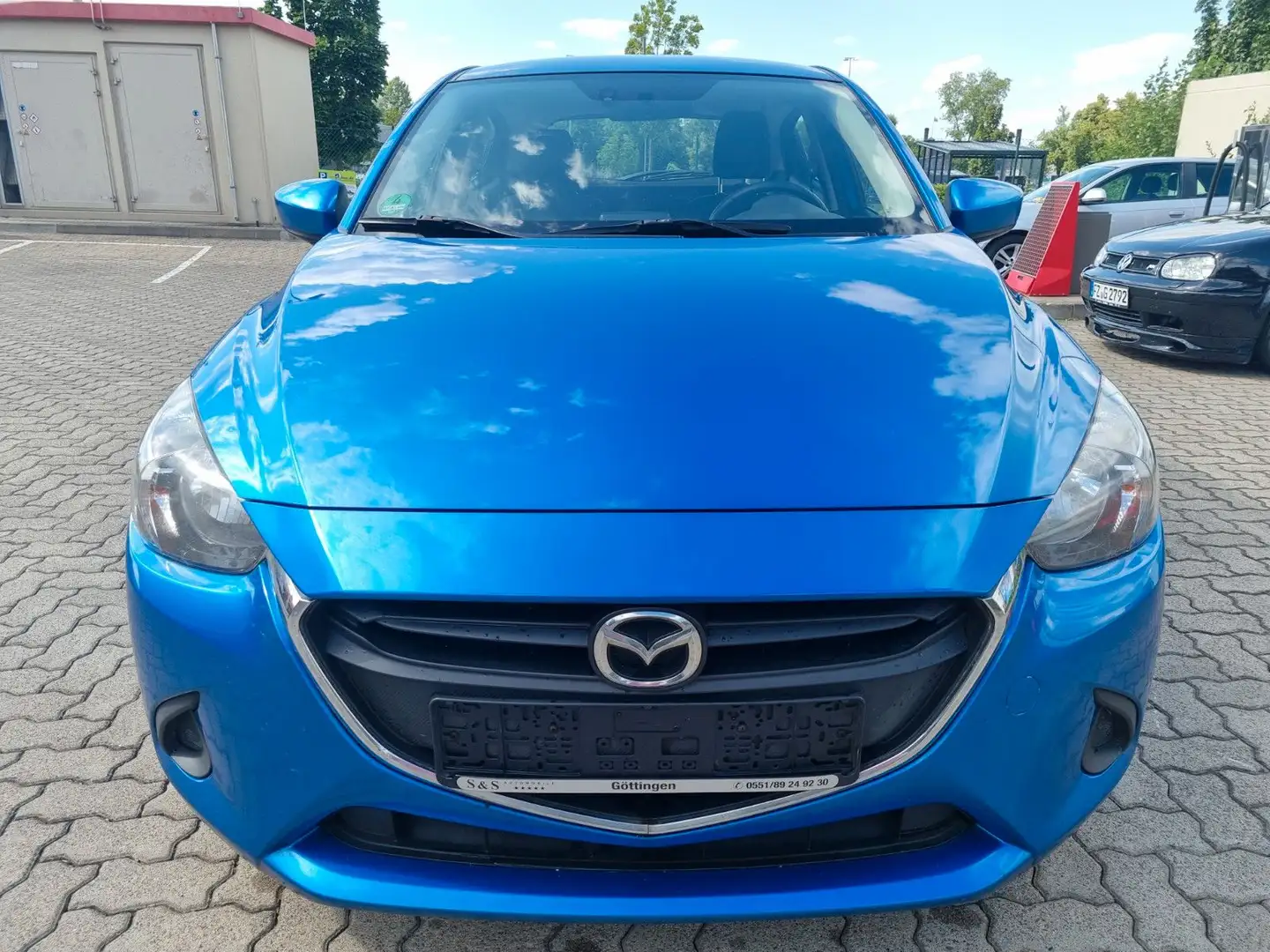 Mazda 2 Lim. Center-Line Sky Activ Синій - 2