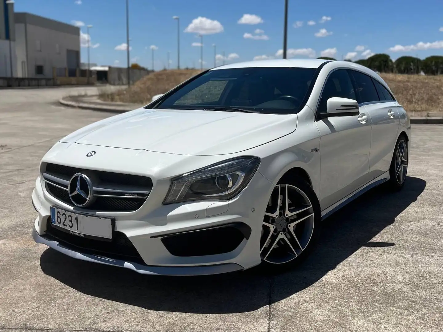 Mercedes-Benz CLA 45 AMG CLA Shooting Brake 45 AMG 4Matic 7G-DCT AMG Blanco - 1