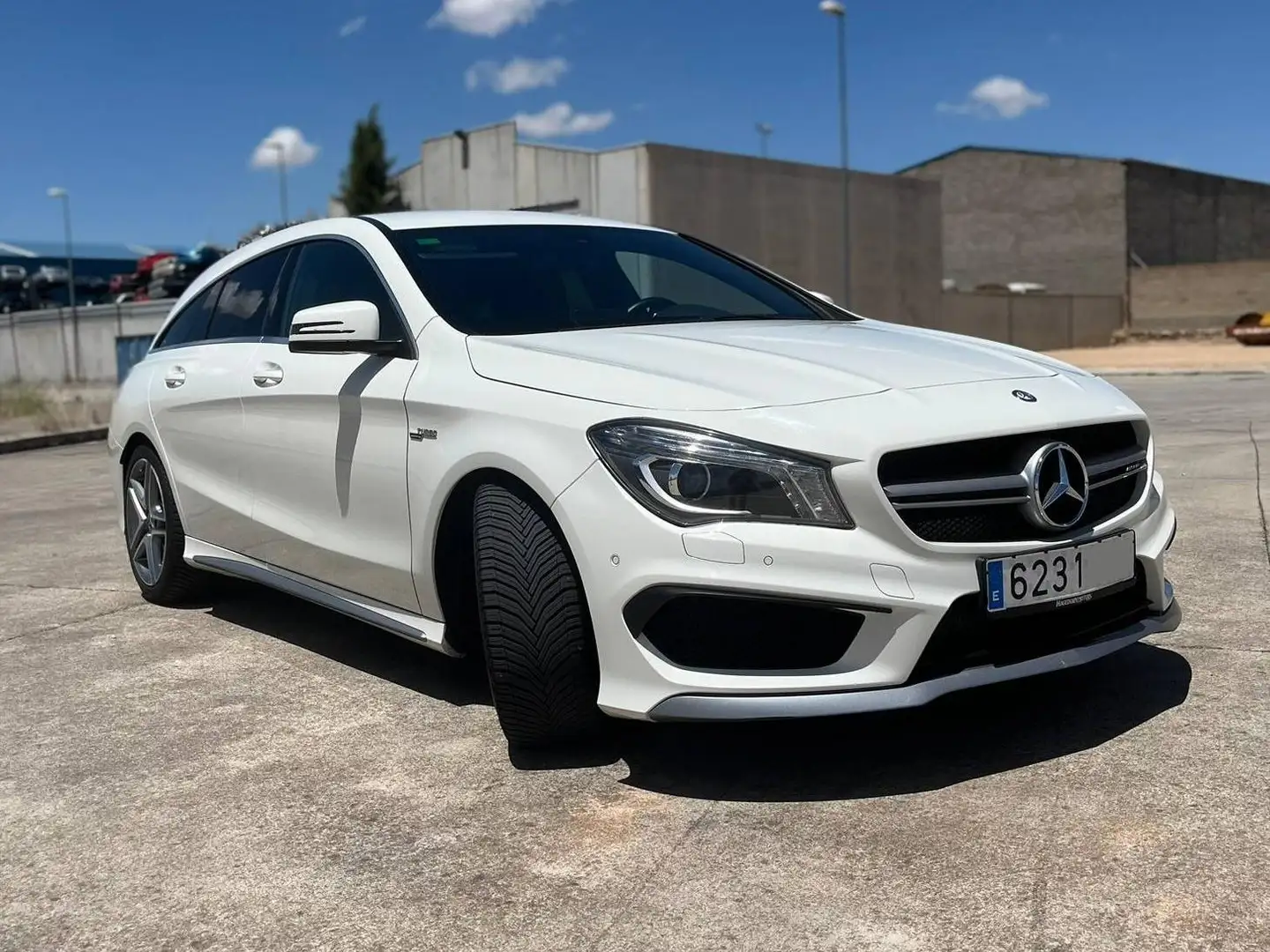 Mercedes-Benz CLA 45 AMG CLA Shooting Brake 45 AMG 4Matic 7G-DCT AMG Blanco - 2