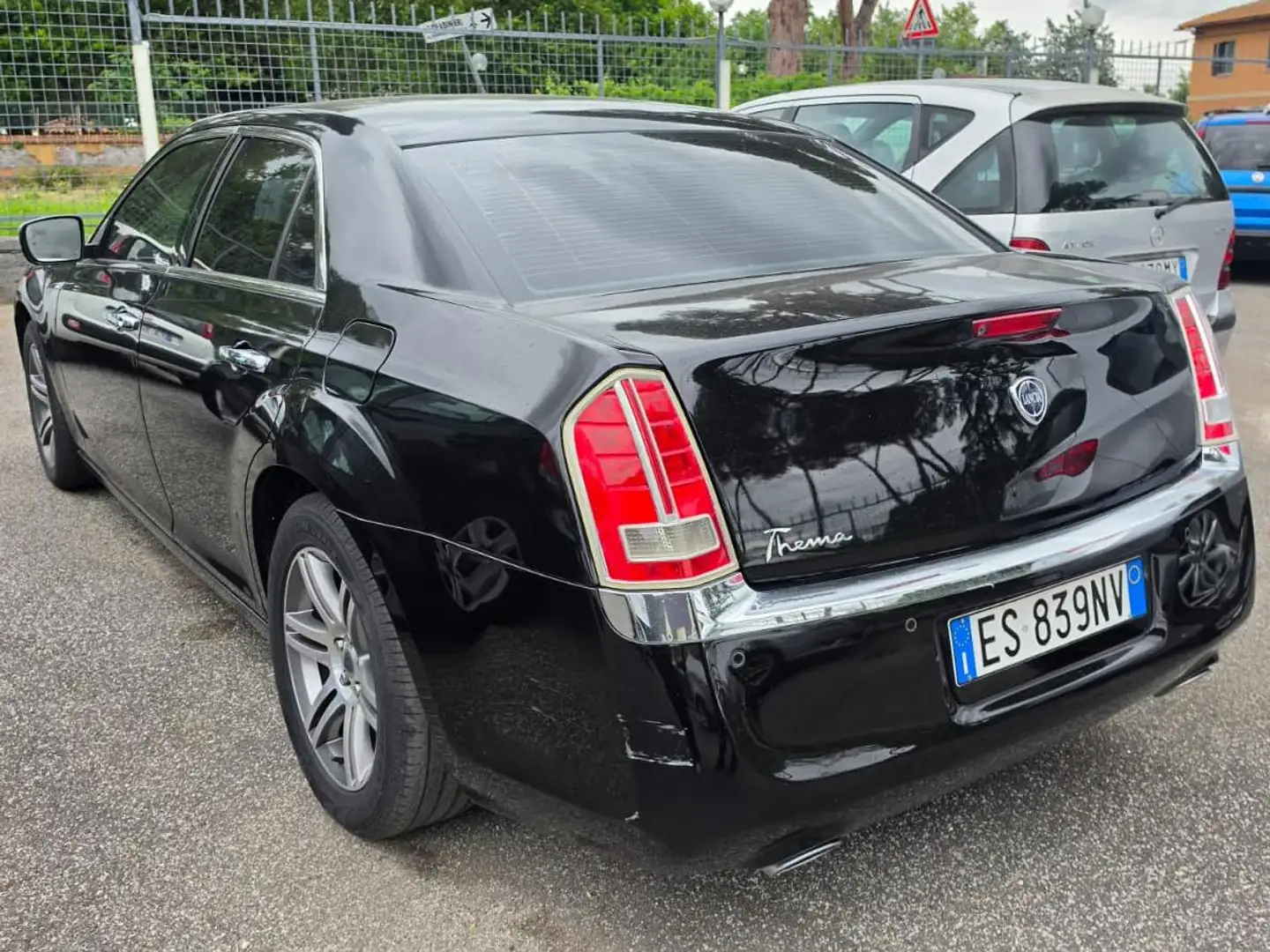 Lancia Thema Thema 2011 3.0 V6 mjt II Platinum 239cv auto Schwarz - 2