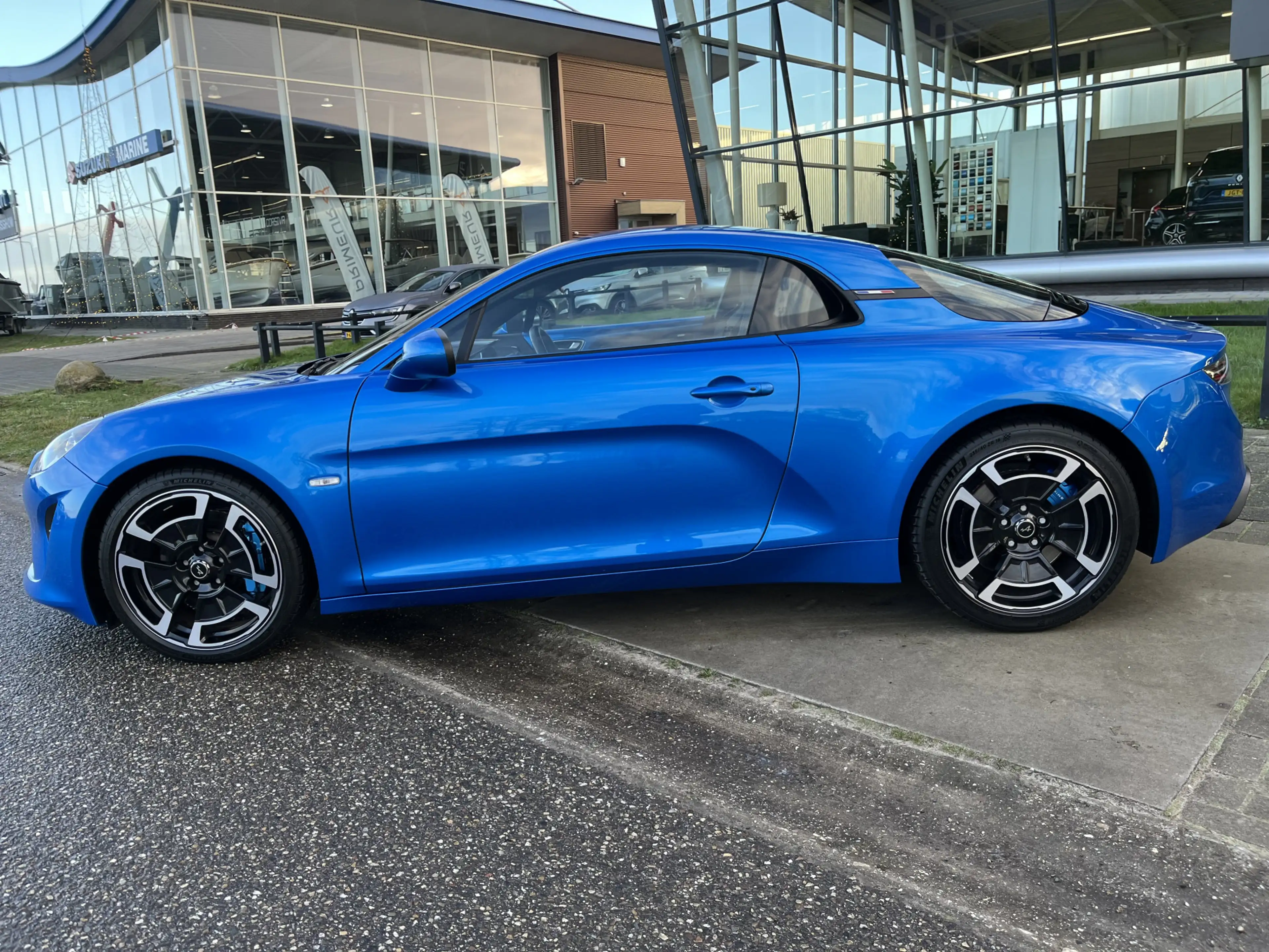 Alpine A110 1.8 Turbo 252 PK Légende / Camera / Focal Premium — photo 7