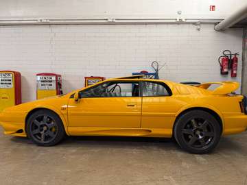V8