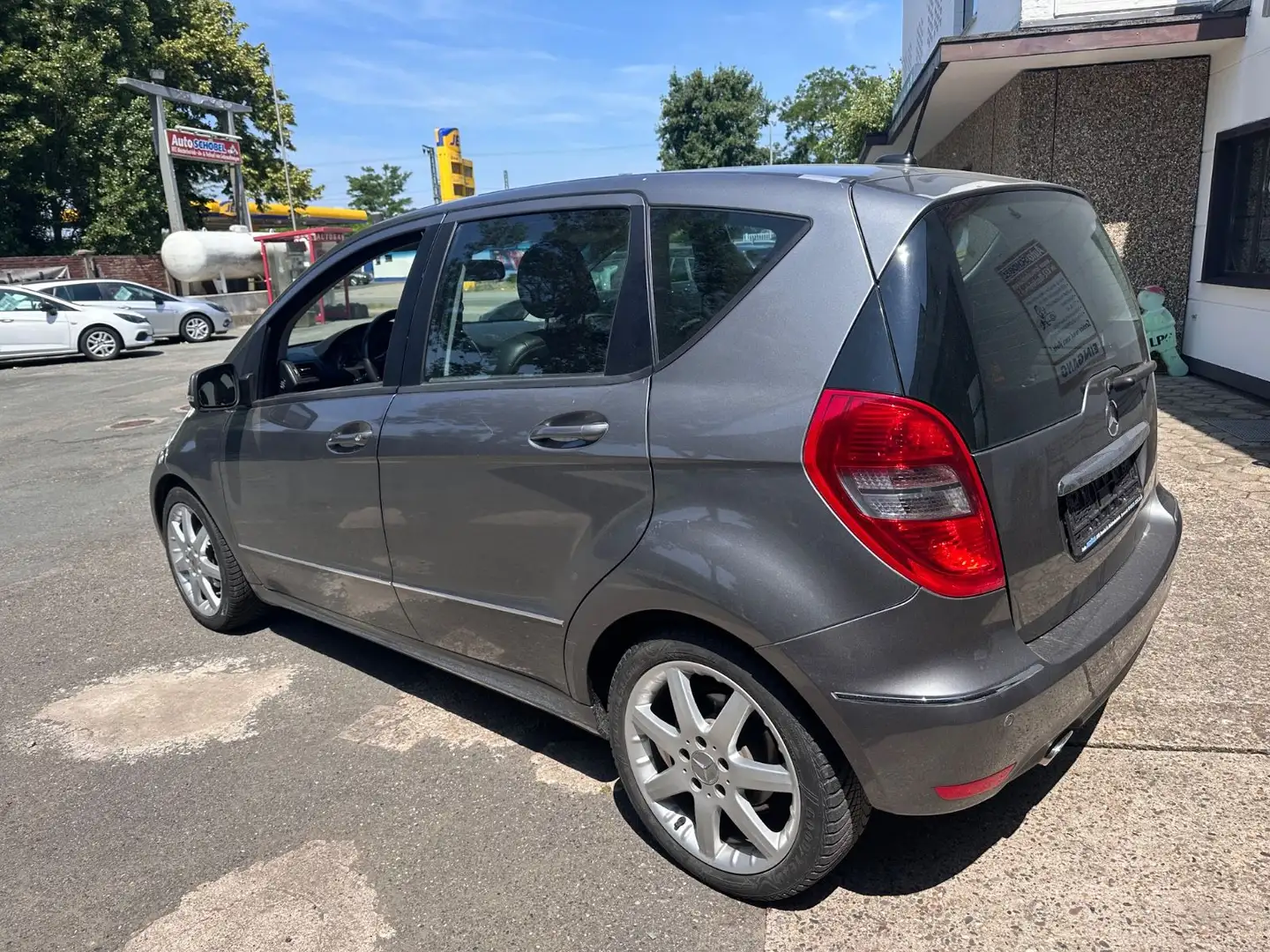 Mercedes-Benz A 180 A -Klasse180CDI-Klima-Tempmat-SH-Allwetter Grau - 2