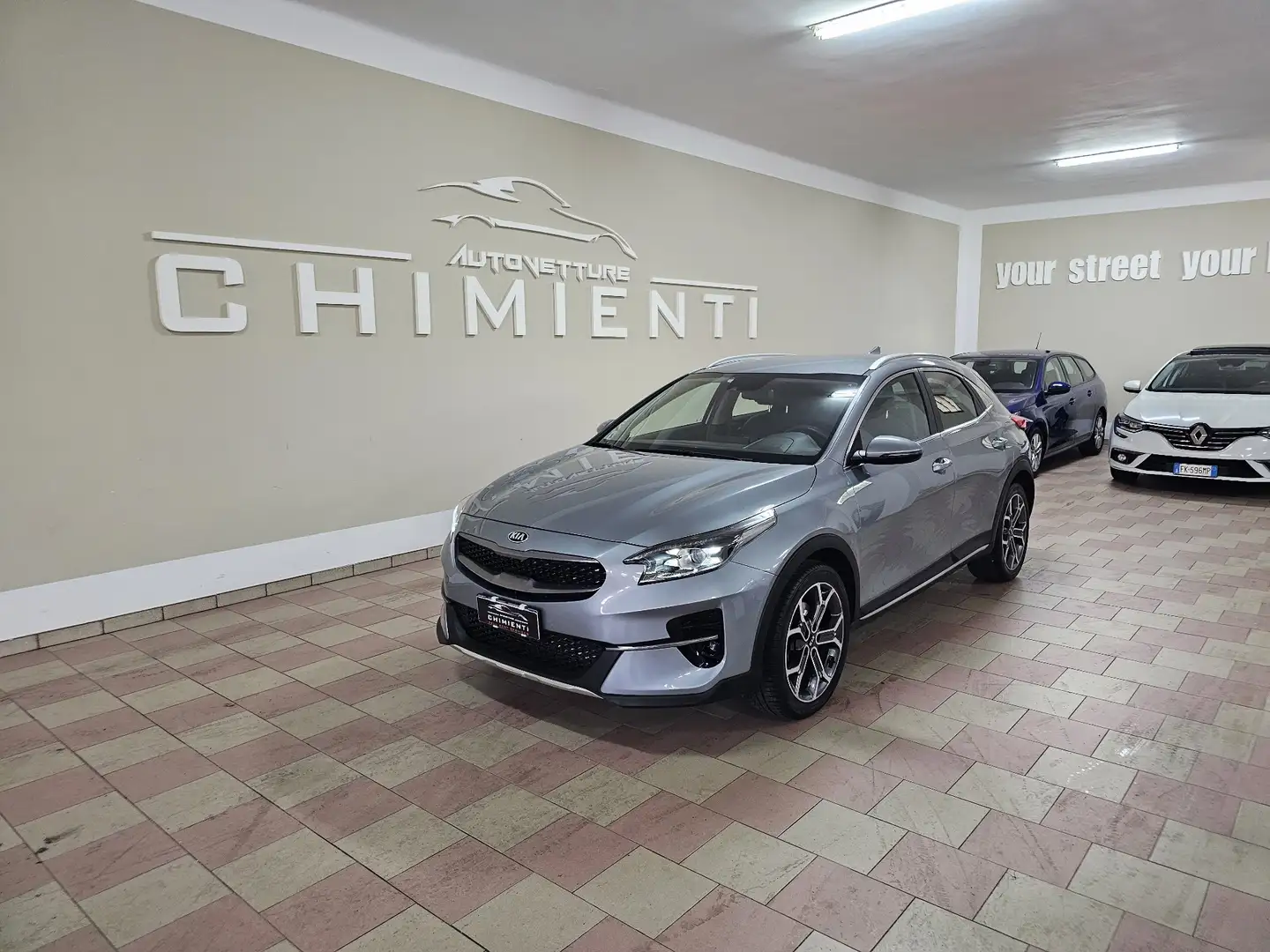 Kia XCeed XCeed 1.6 crdi mhev STYLE 136cv imt Gris - 1