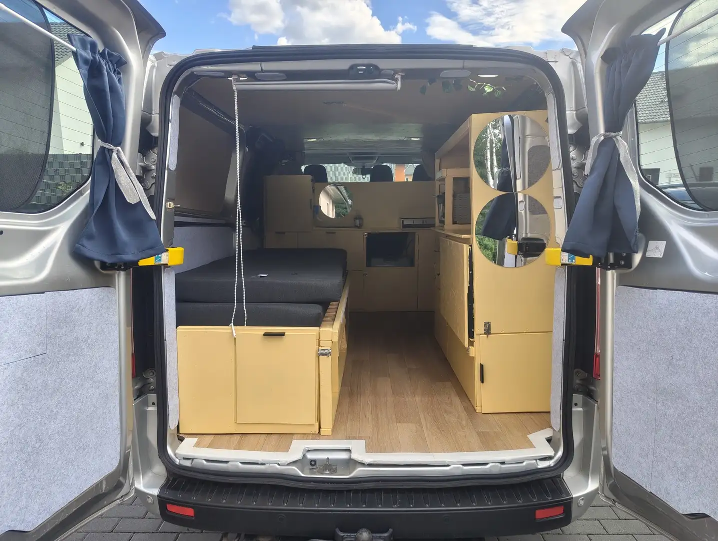 Ford Transit Custom Umbau Camper - Tausch möglich Silber - 2