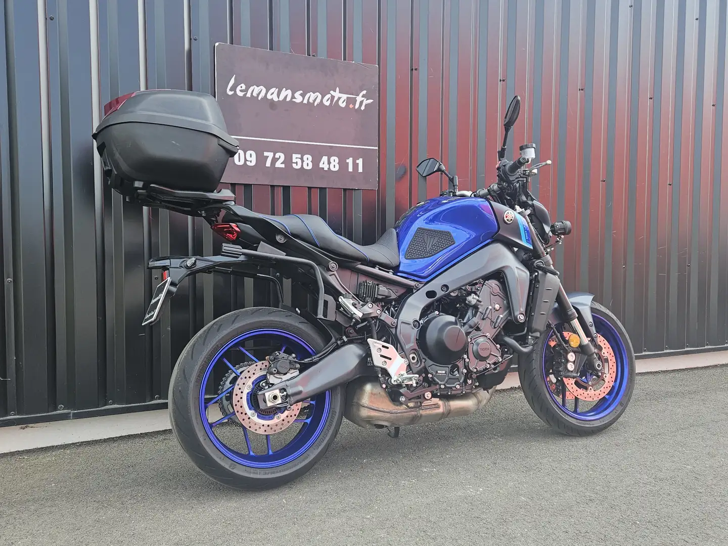 Yamaha MT-09 - 2