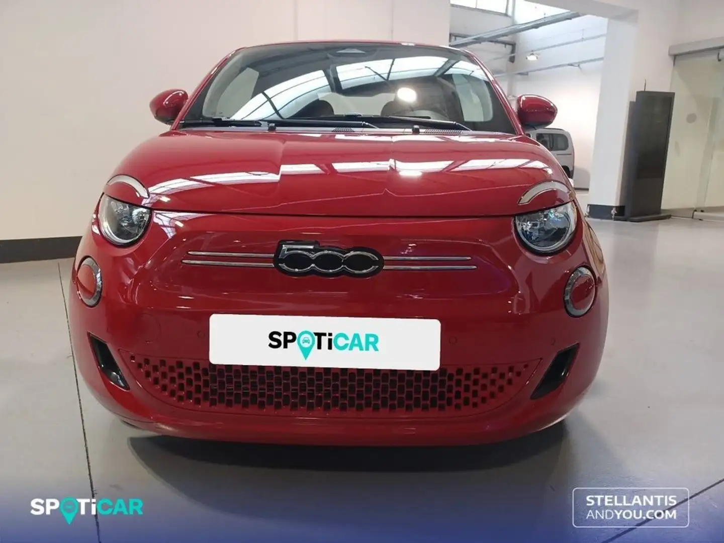 Fiat 500e 3+1 Monotrim 87KW Rouge - 2