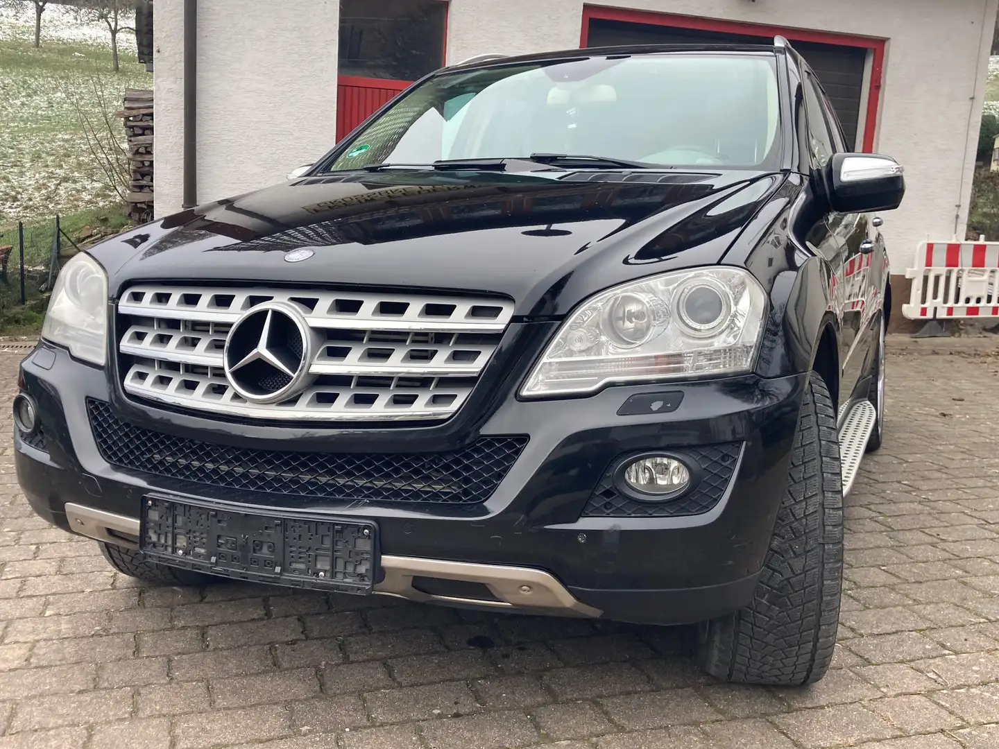Mercedes-Benz ML 420 ML 420 CDI 4Matic 7G-TRONIC DPF Schwarz - 1