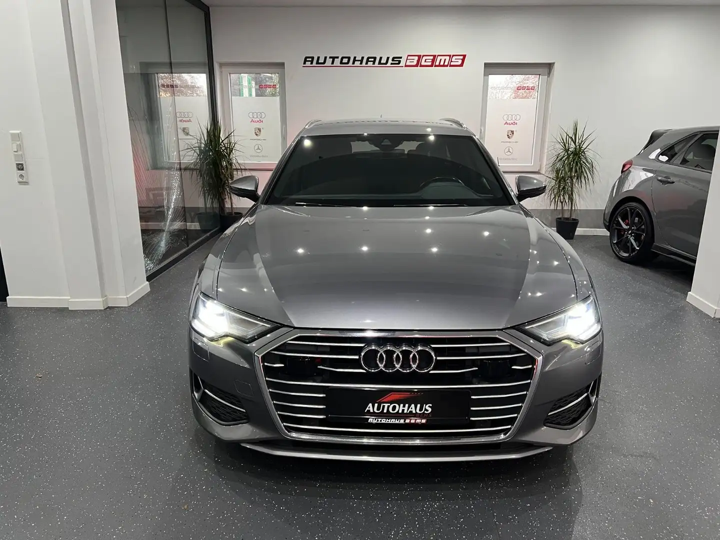 Audi A6 Avant 40 TDI sport*ACC*LED*NAVI*R-KAM*VIRTU* Grau - 1