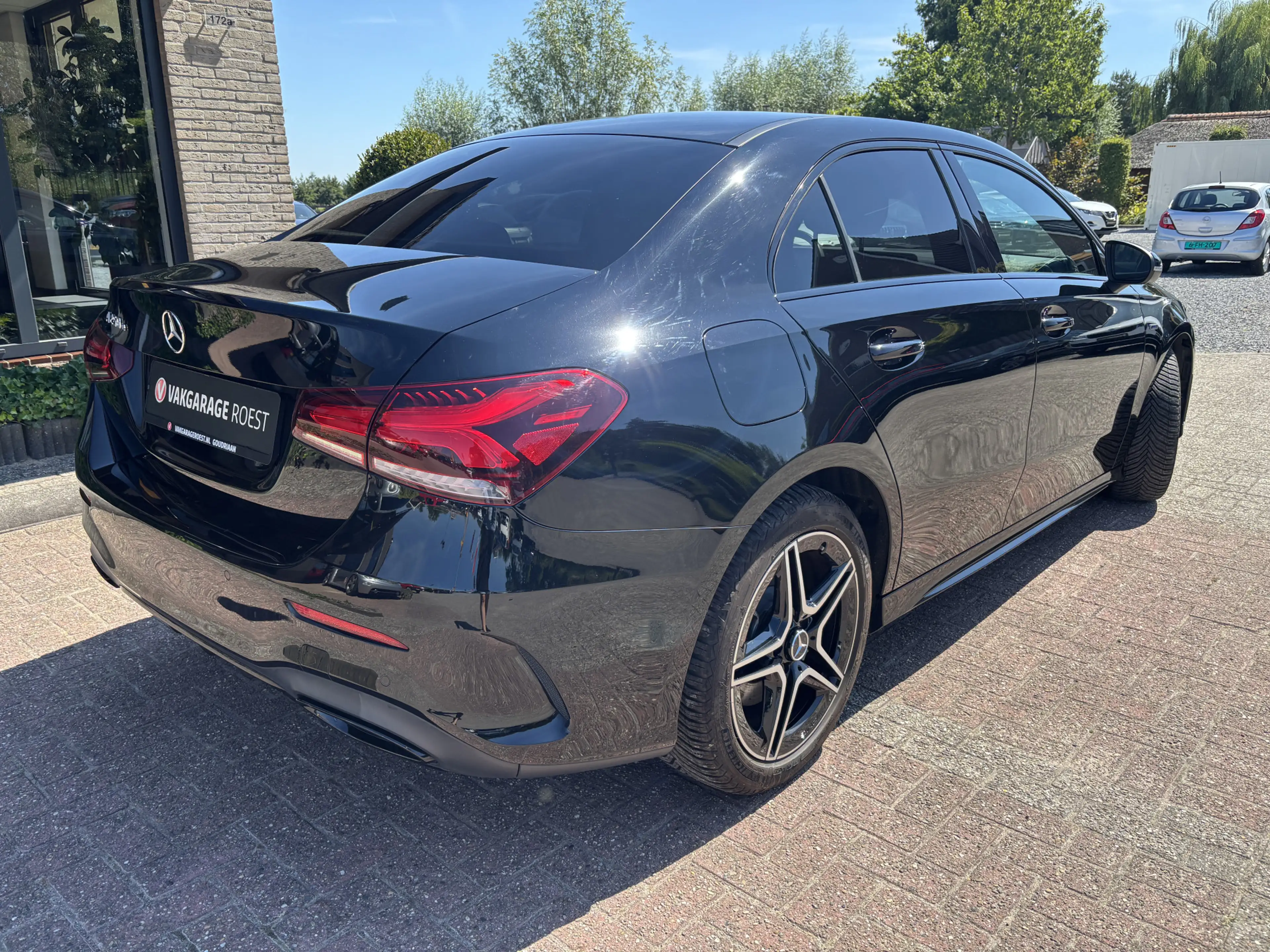 Mercedes-Benz A 250 e Hybrid Automaat Business Solution AMG Limited Fu — photo 2