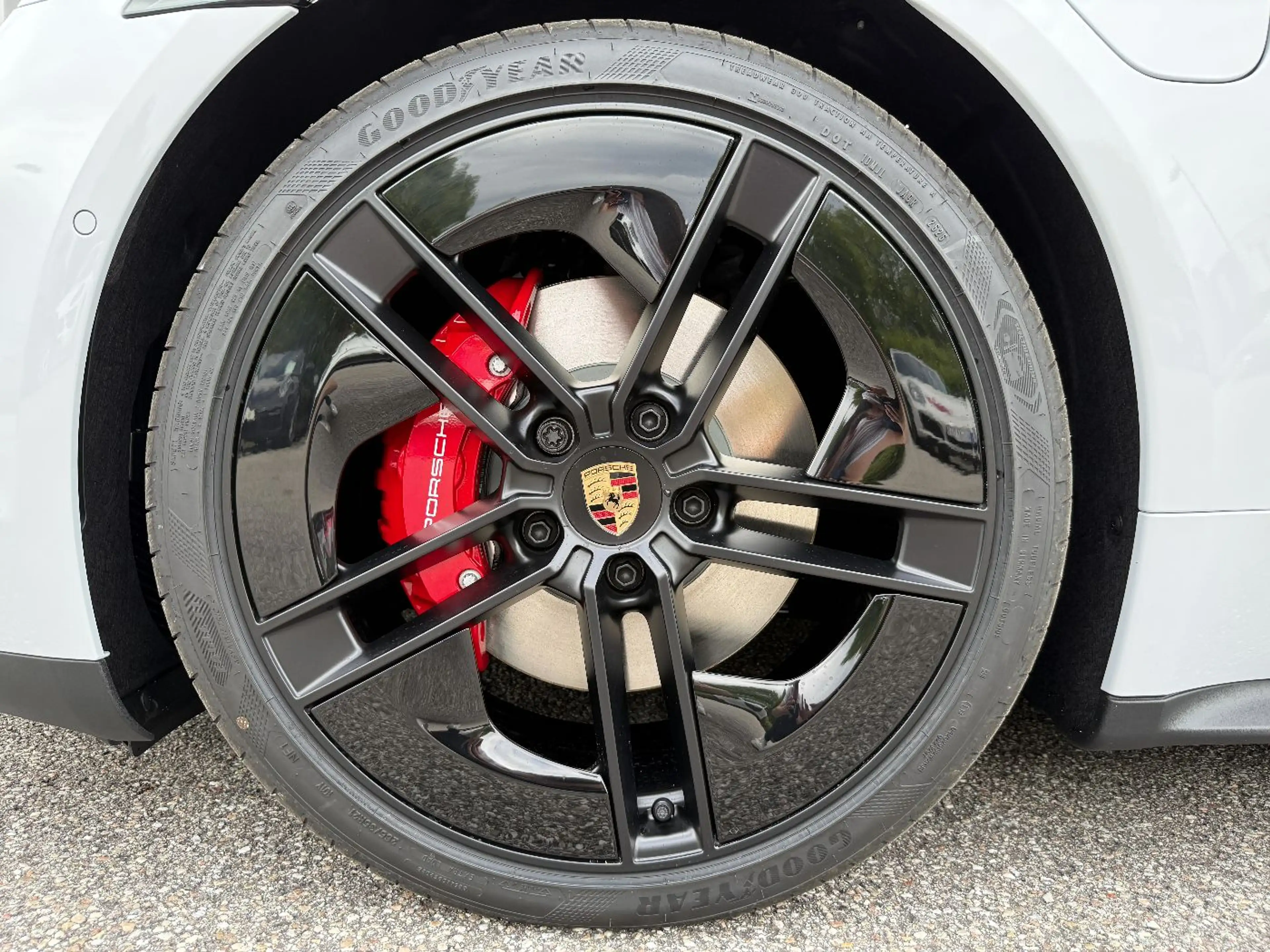 Porsche Taycan 4S Sport Turismo Black Edition | Massage — photo 13