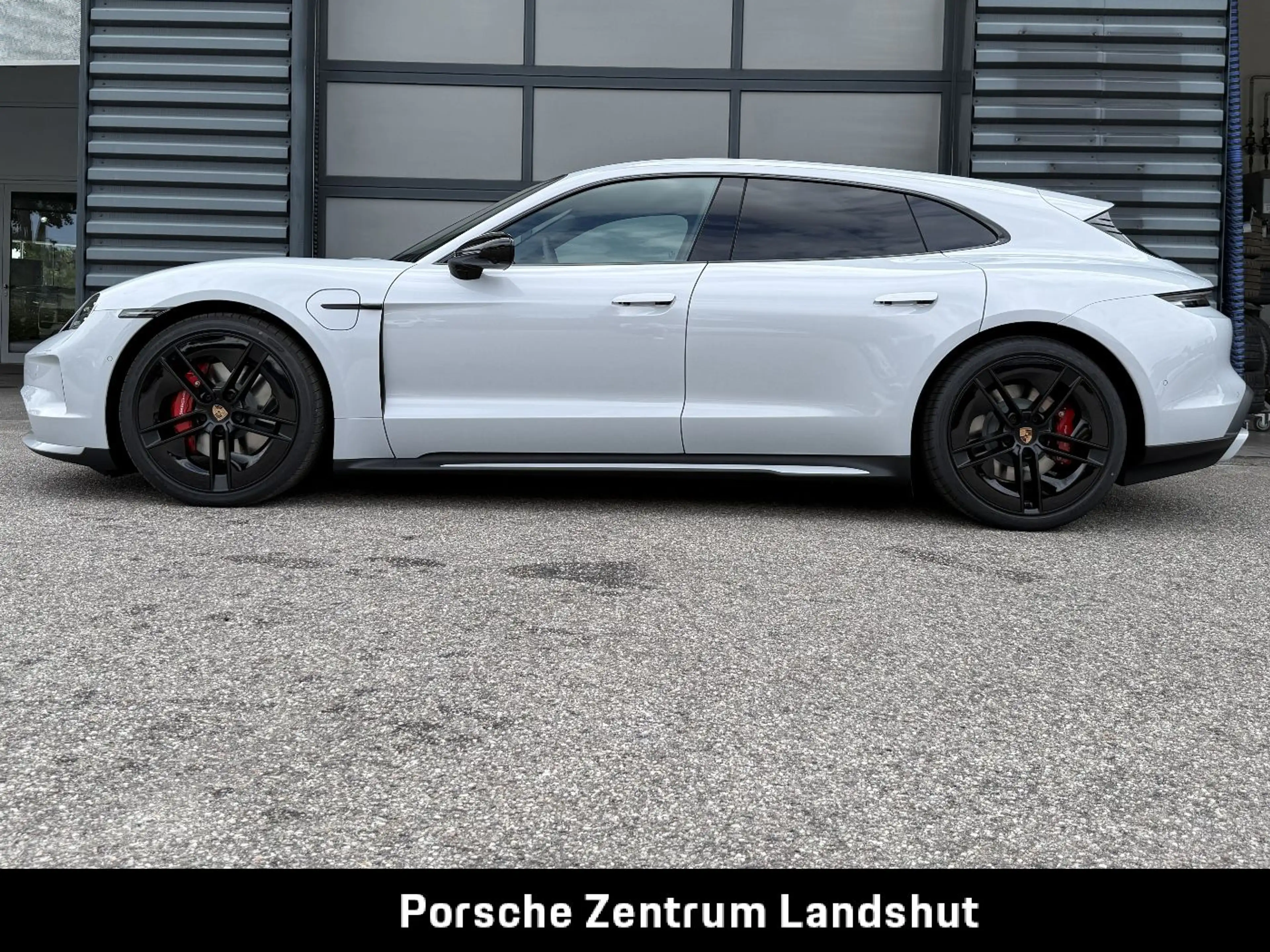 Porsche Taycan 4S Sport Turismo Black Edition | Massage — photo 3
