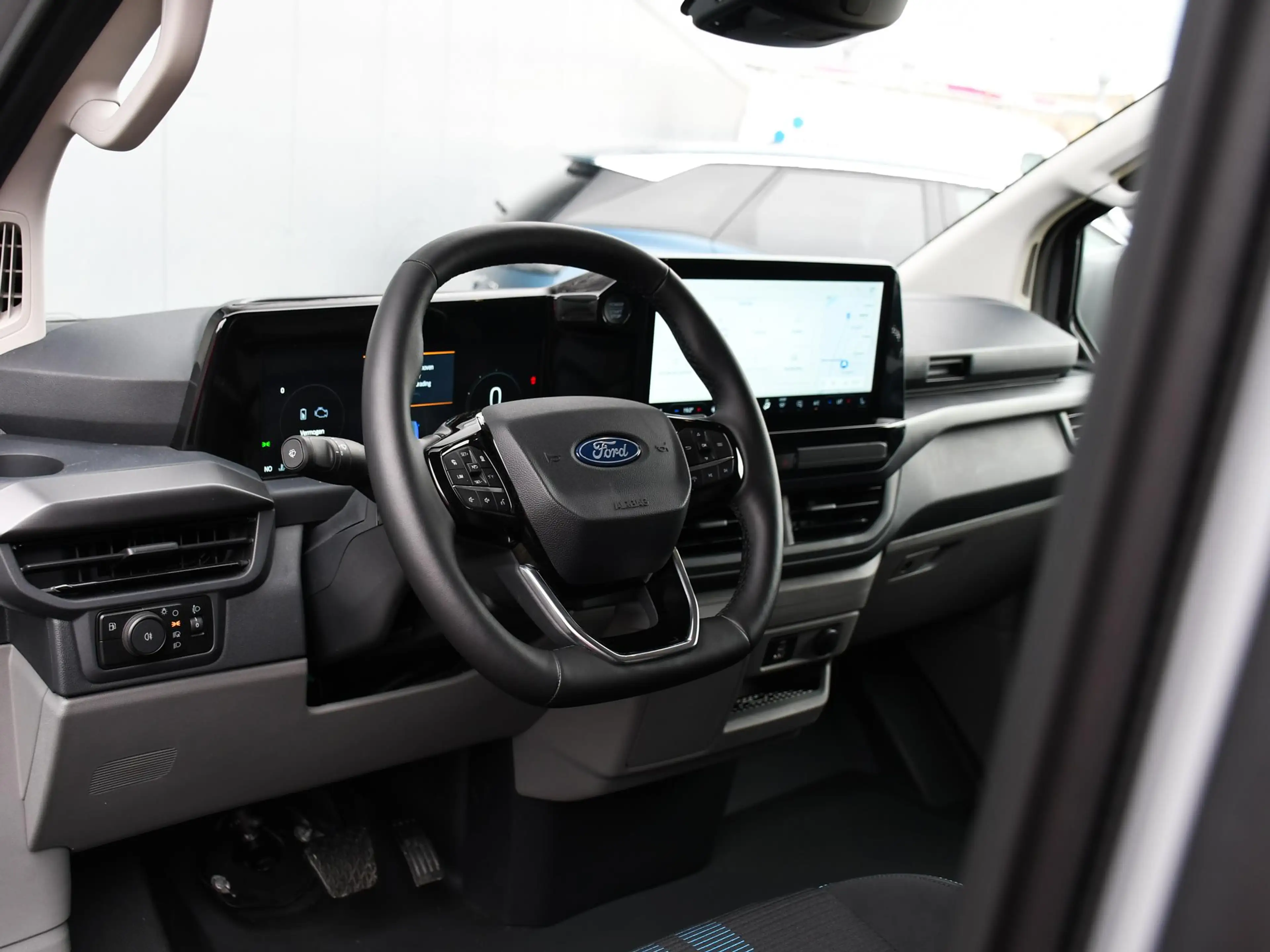 Ford Transit Custom 320 Sport L2H1 Plug in-Hybrid 233pk Automaat 19''L — photo 15