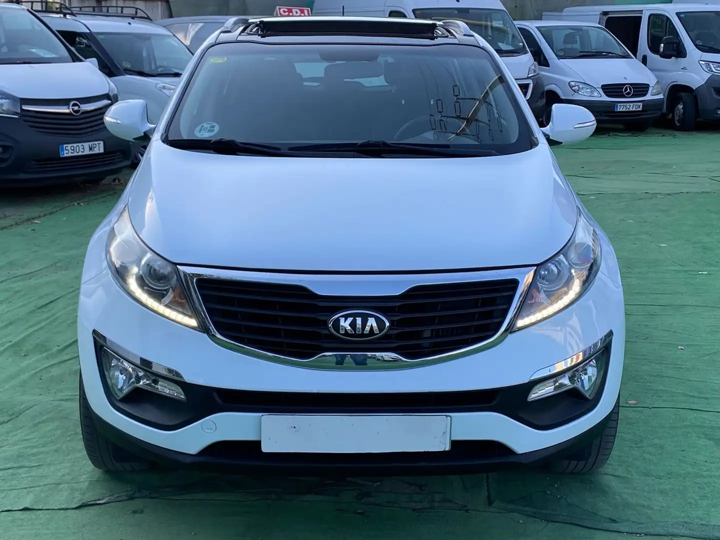 Kia Sportage 1.7CRDi Drive Blanc - 2